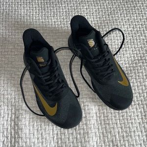 Men’s Nike Precision IV basketball shoes. Size 12. Almost new!